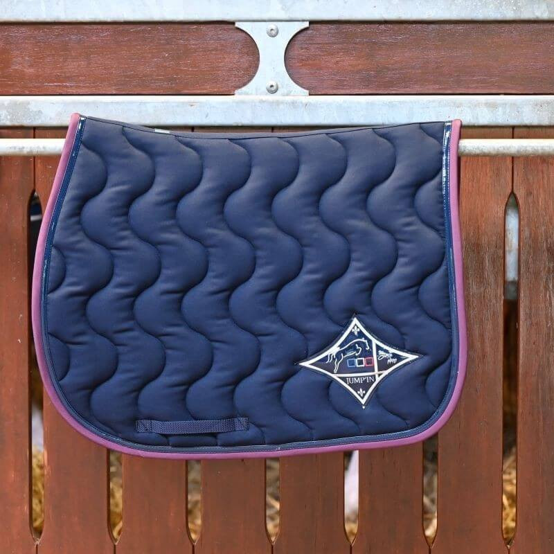Achat Tapis Jumpad Écusson Marine et Prune Jump'In Achat Tapis Jumpad Écusson Marine et Prune Jump'In